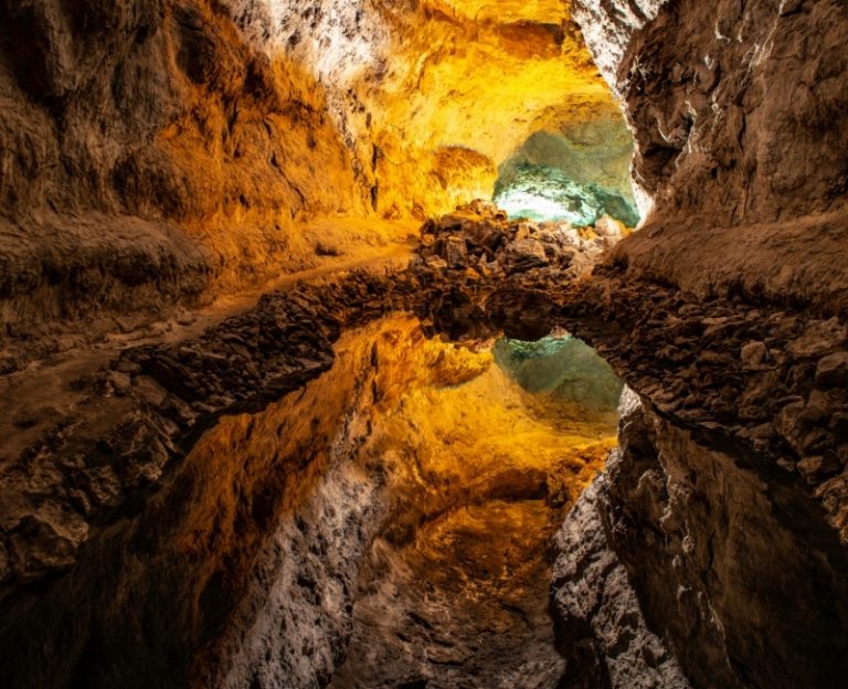 Cueva de los verdes, lanzarote con niños
